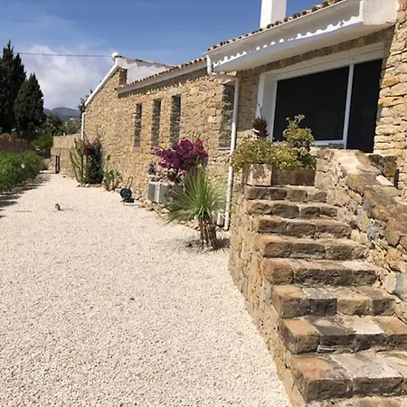 Villa Bennu *